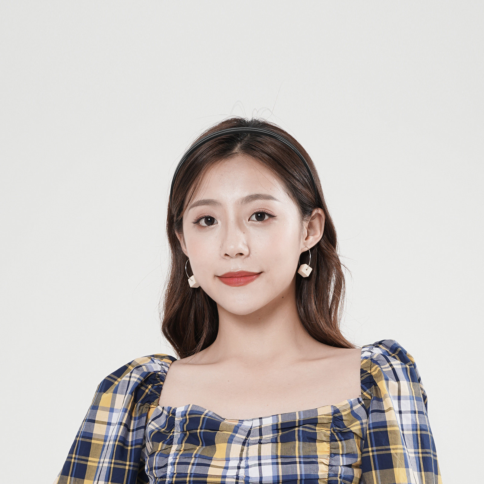 Hollow Three Layer Toothed Hea - đánh giá và giá Formal Wear Hairstyles For Women