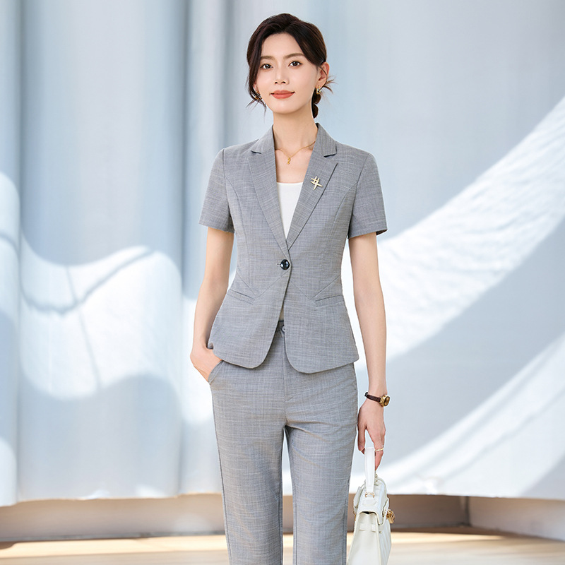 Women's short-sleeved suit set - đánh giá và giá Women Formal Wear Interview